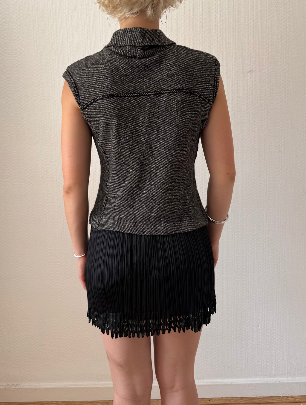 Knitted Sleeveless Blouse
