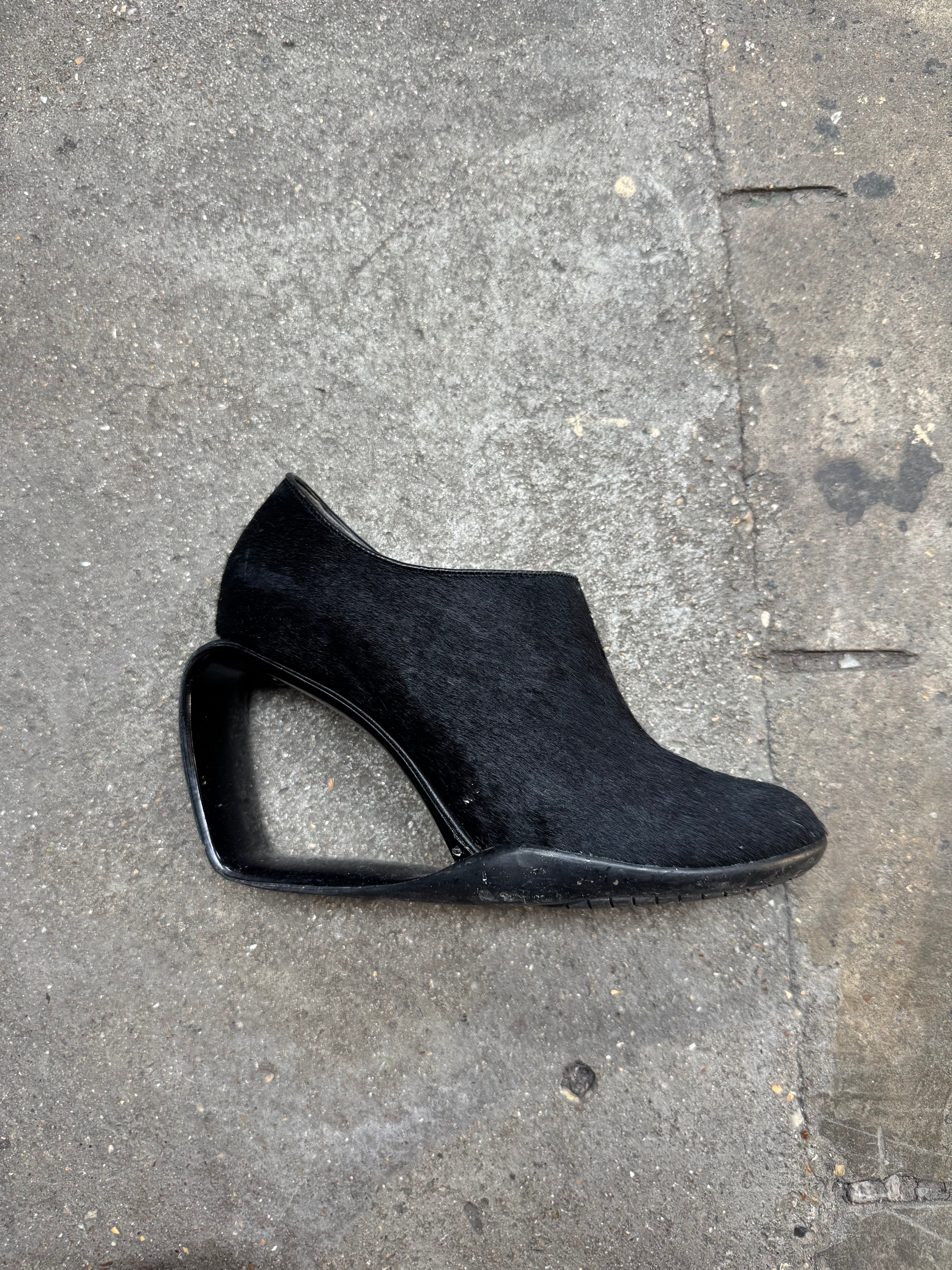 Mobius Pony Hair Sculptural Wedge