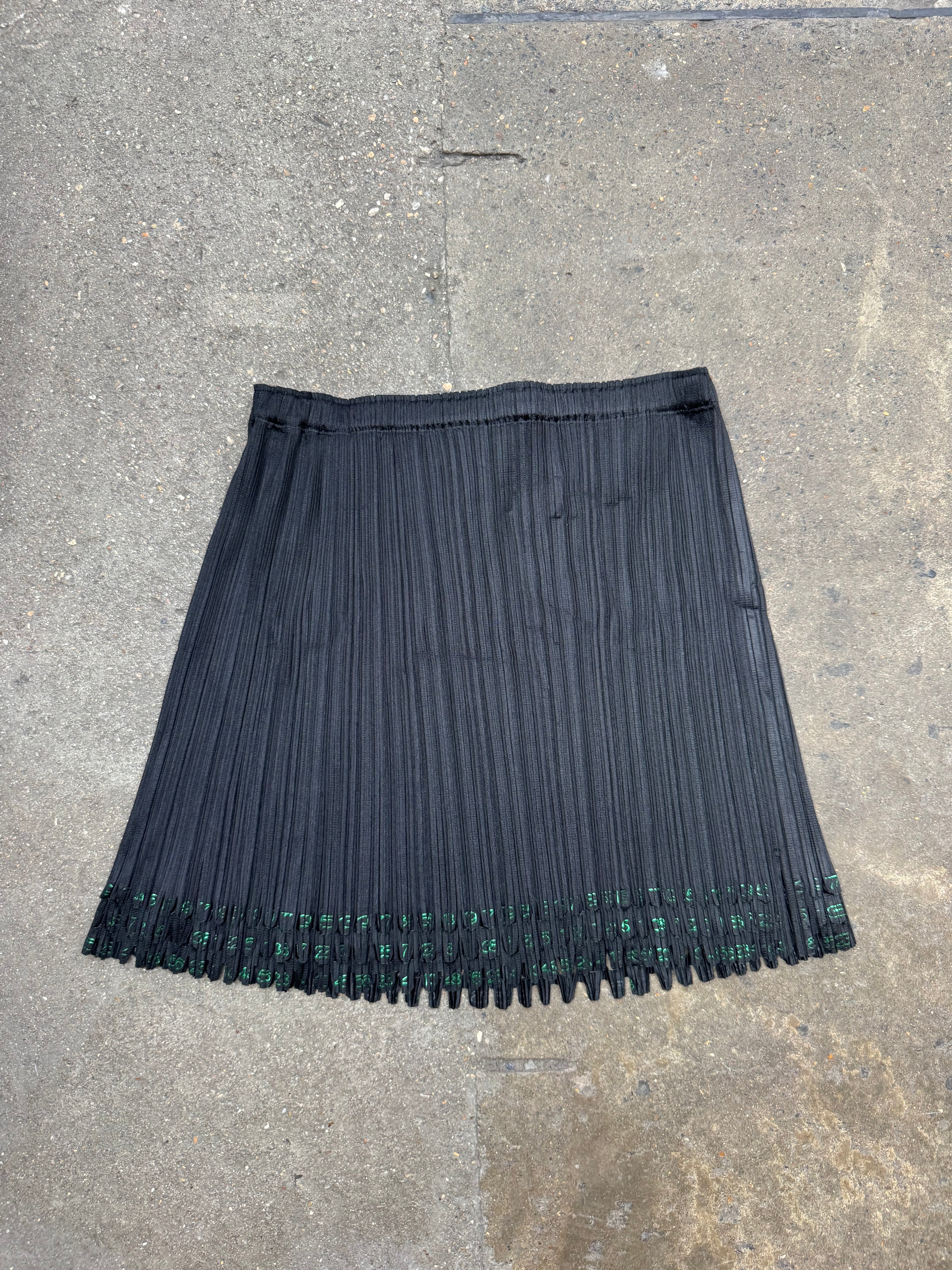 A/W 2007 Matrix Printed Pleated Mini Skirt
